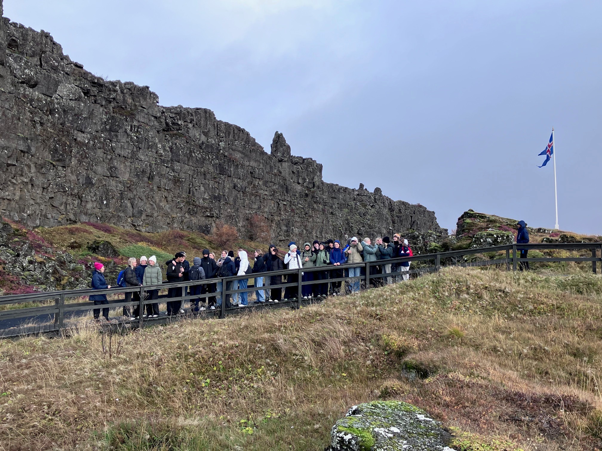2u i Tingvellir Nationalpark.jpg