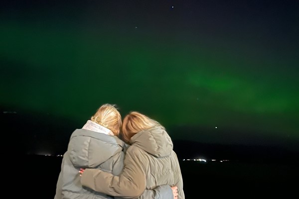 Venindekram og nordlys.jpg