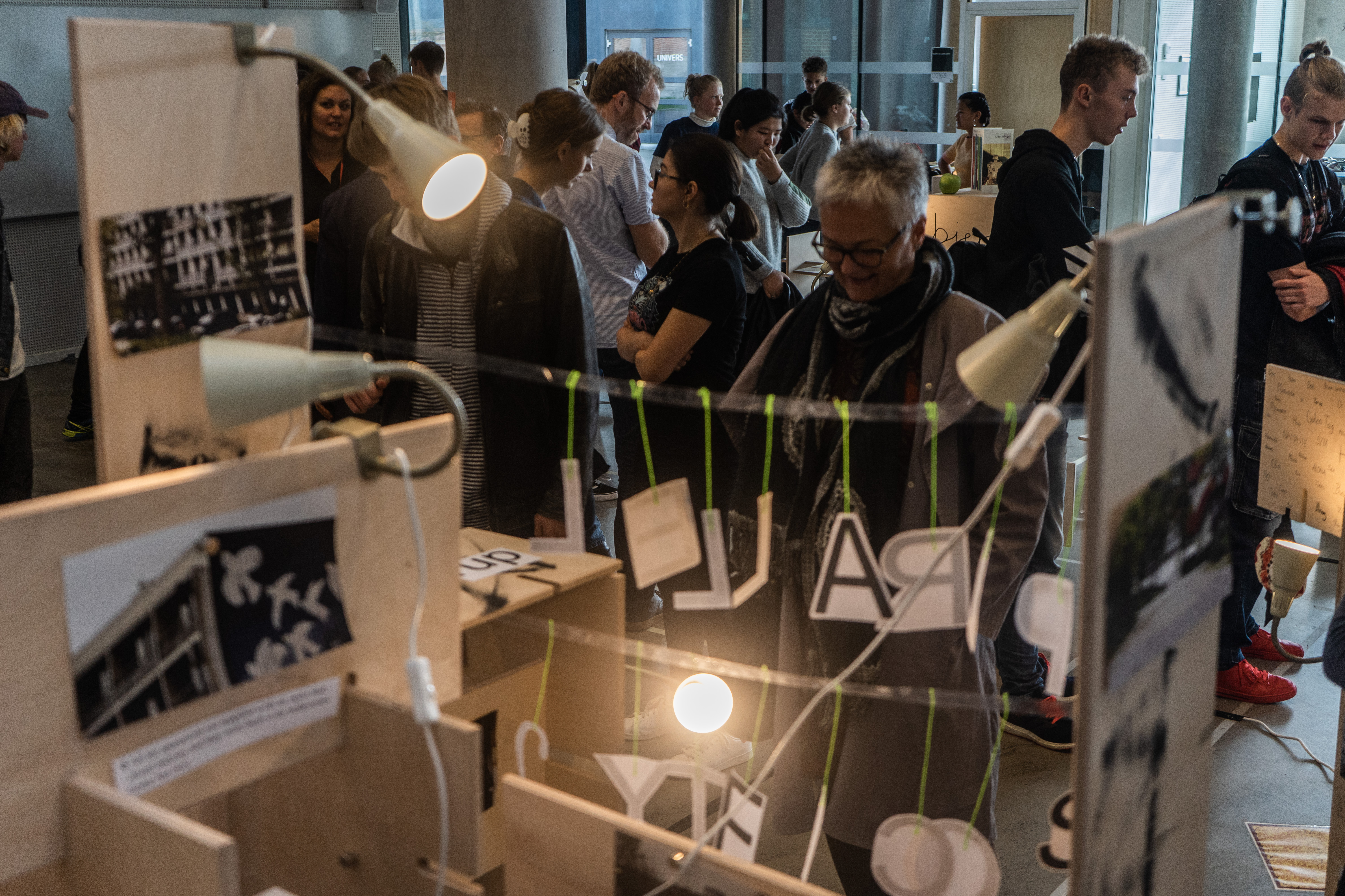 FORSAMLING Globale Gymnasier Demokratisk Arkitektur IV.jpg