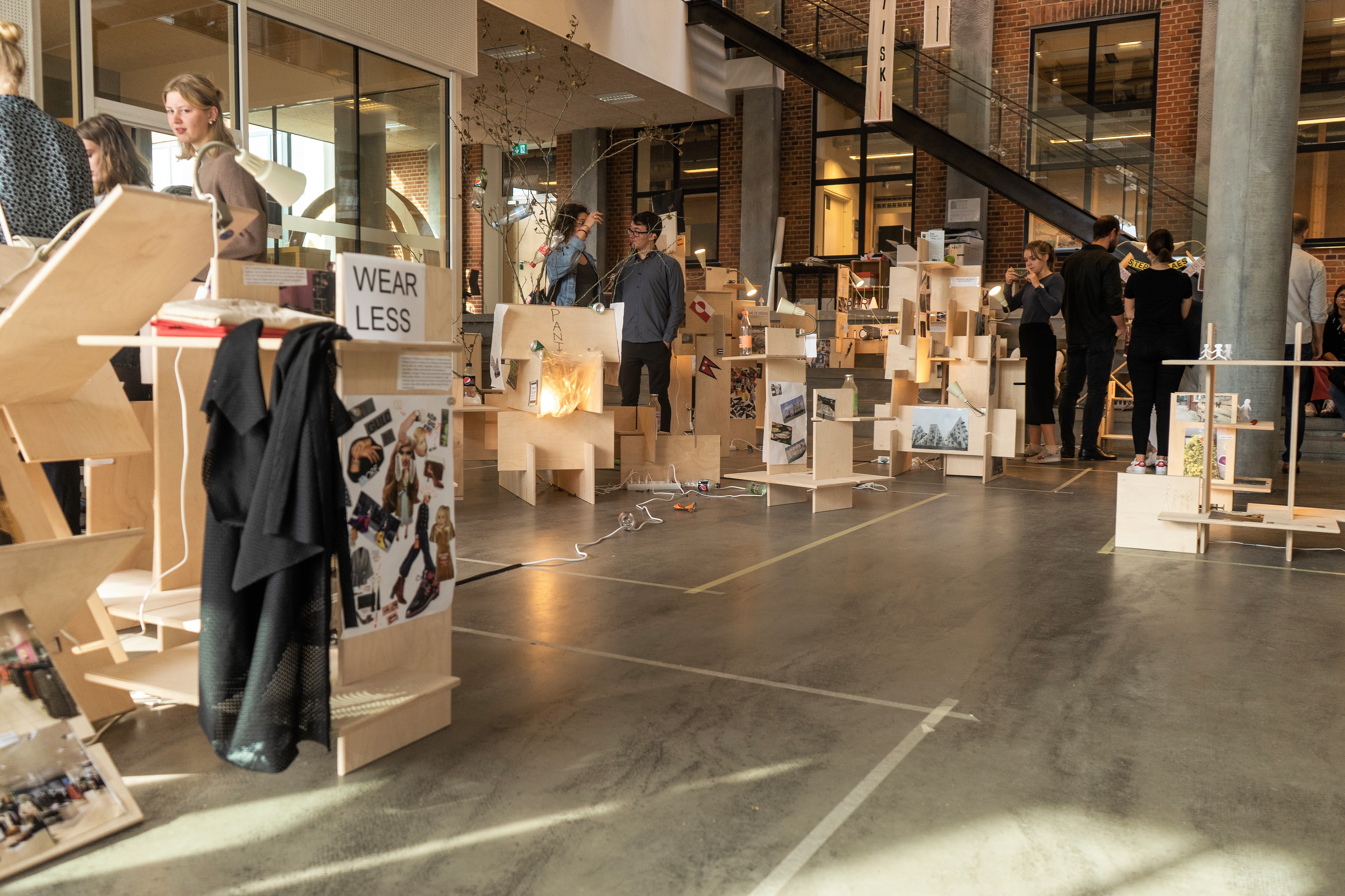 FORSAMLING Globale Gymnasier Demokratisk Arkitektur VI.jpg