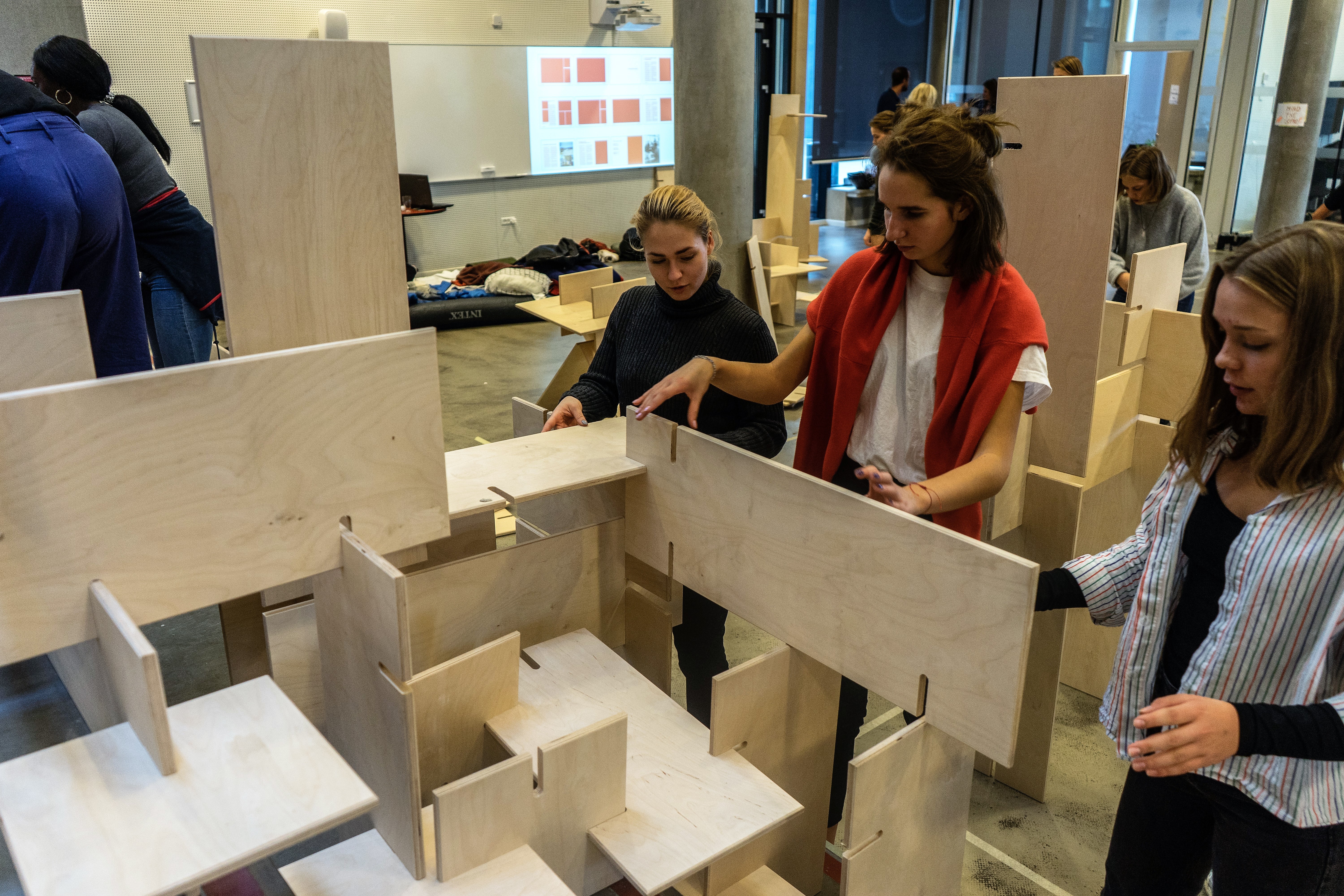 FORMIDLING I Globale Gymnasier Demokratisk Arkitektur.jpg