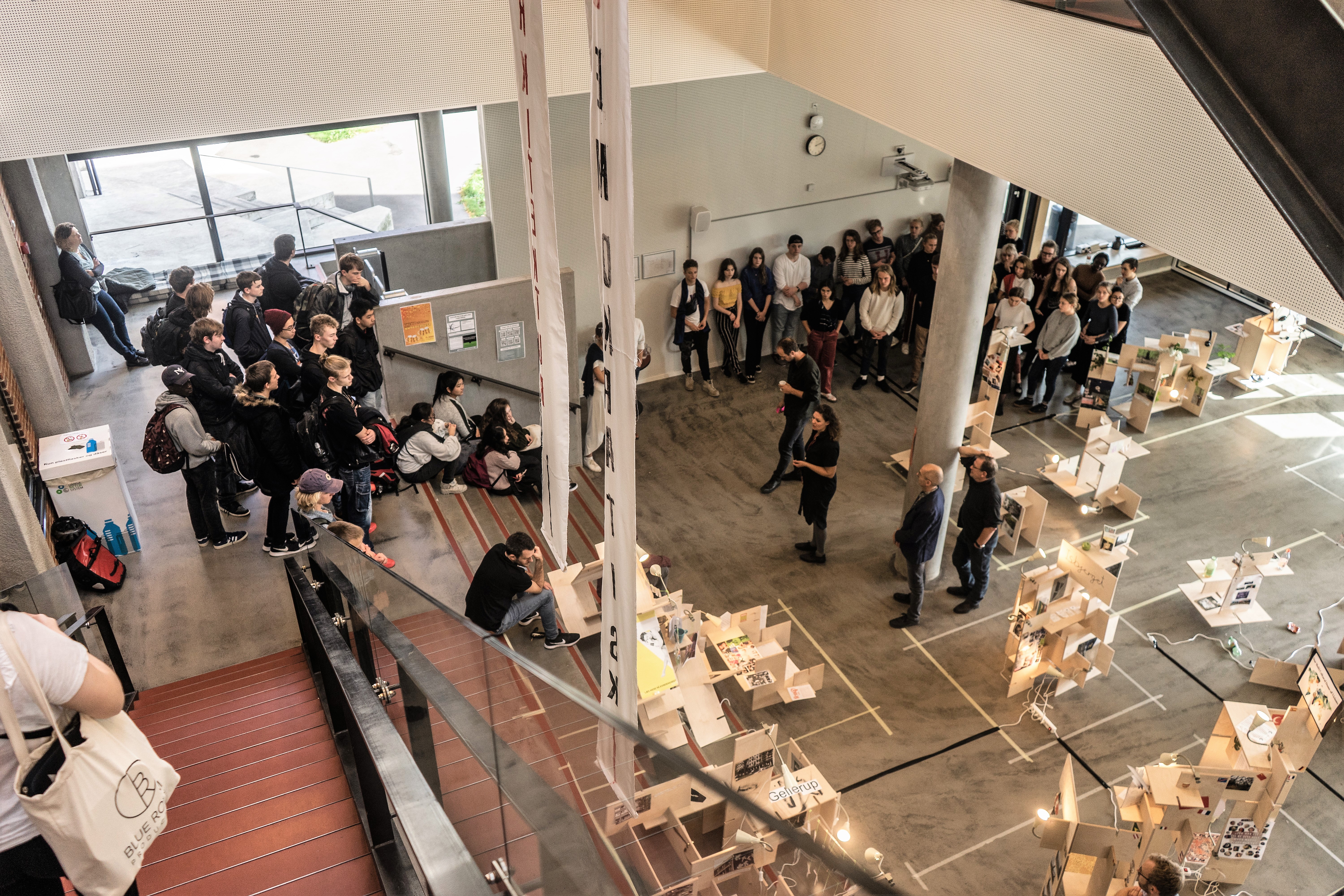 FORSAMLING Globale Gymnasier Demokratisk Arkitektur II.jpg